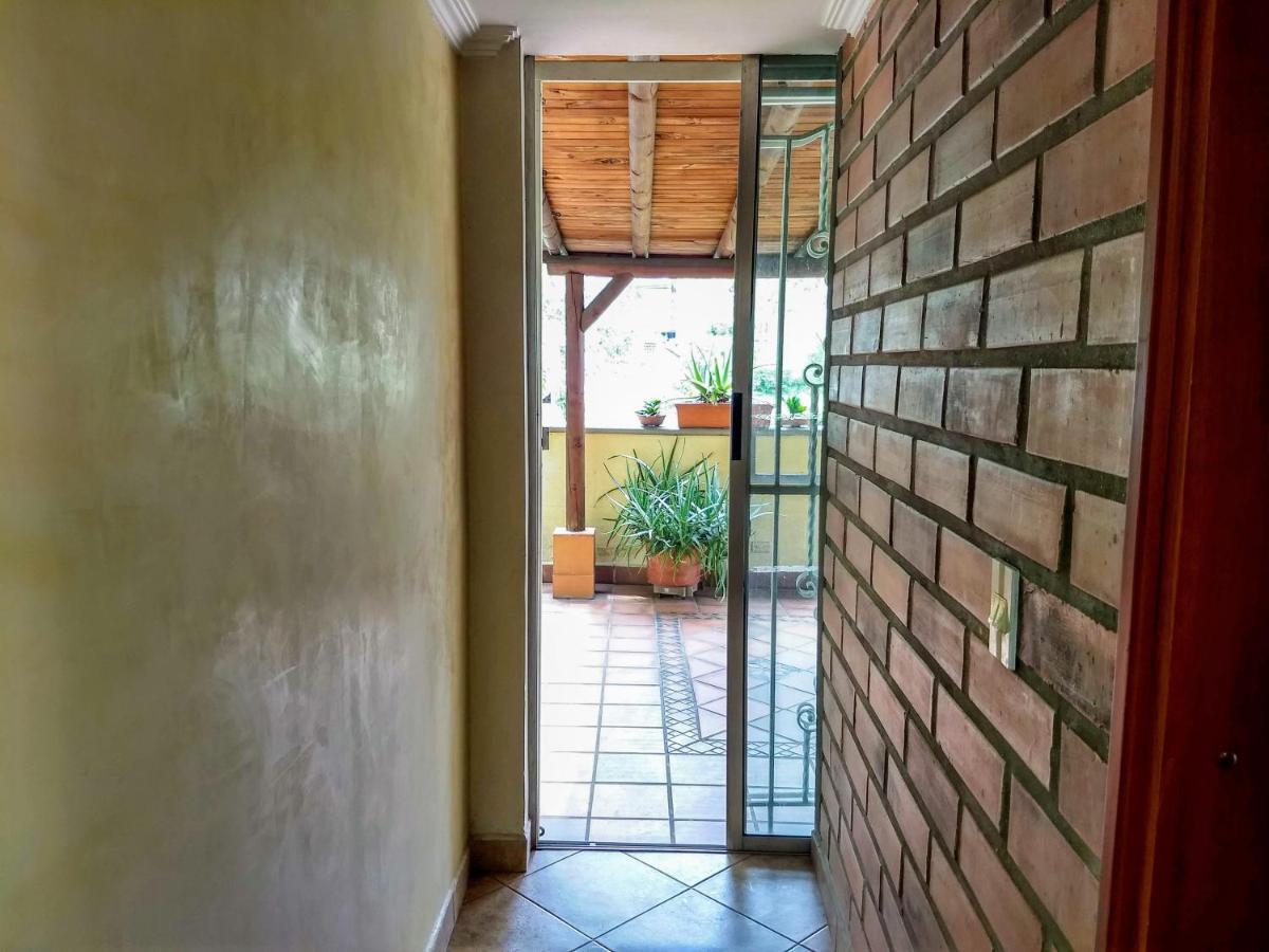 Bueno, Bonito, Barato Y Cerca A El Poblado Lägenhet Medellín Exteriör bild